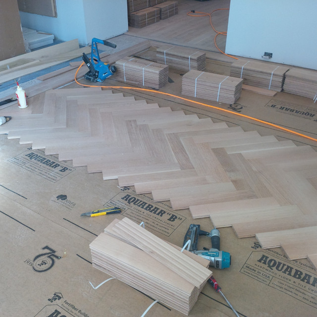 INSTALLATION, REFINISHING, SANDING, STAINING HARDWOOD, STAIRS in Flooring in City of Toronto