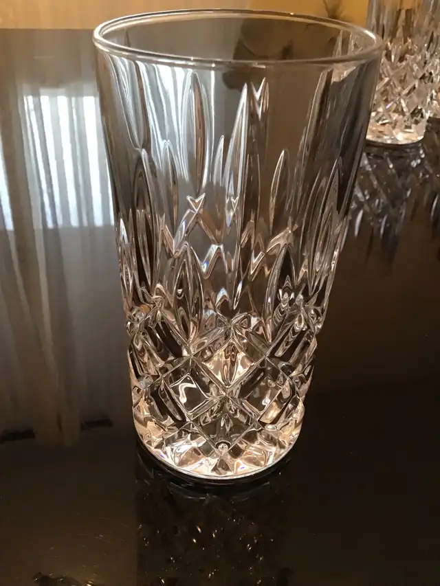 Lovely collection  of Crystal glasses  in Kitchen & Dining Wares in City of Montréal - Image 3