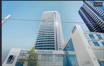 One Bed Room PLUS Den , Prime location in Woodbridge High Rise Condo Prestige Bldg, Close to 24 Hrs...