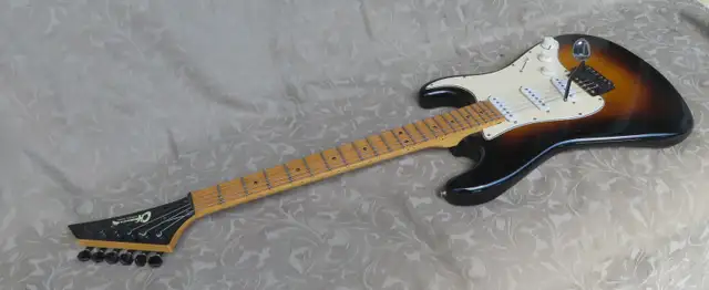 1986 CHARVEL JACKSON BROWN  IVORY 1A3S TREMOLO ELECTRIC GUITAR in Guitars in City of Toronto - Image 10