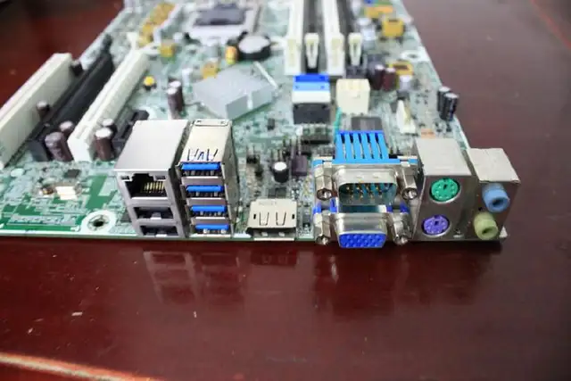 HP 8300 SFF Motherboard LGA 1150 BTX(New Sealed) in System Components in City of Montréal - Image 2