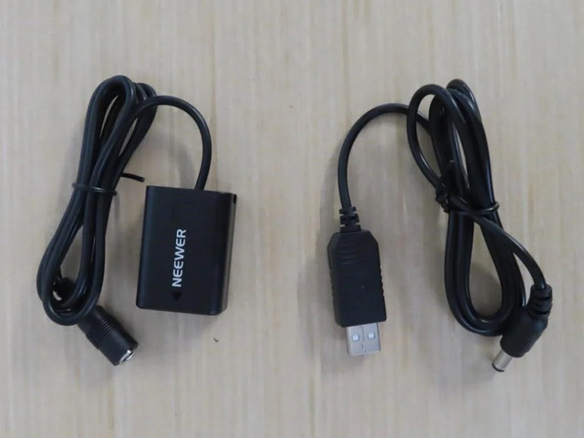 Neewer AC-PW20 AC Power Supply Adapter  in Cameras & Camcorders in Brantford - Image 3