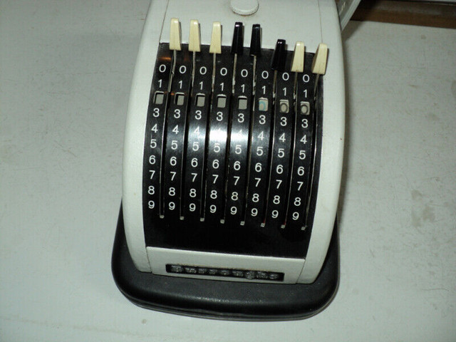OLD Retro Burroughs Check Maker -  Office Novelty / Display in Other in Windsor Region - Image 4