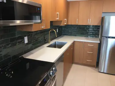 3Bed/2Bath Condo: RARE Reno’d and Spacious Family-sized Condo