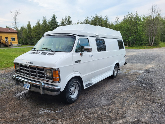 1990 dodge camper van | RVs & Motorhomes | Ottawa | Kijiji