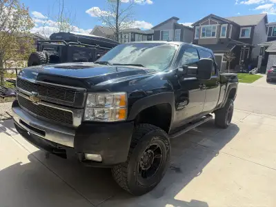 Silverado 2500 2010 Diesel, lift kit 365000km 15000$