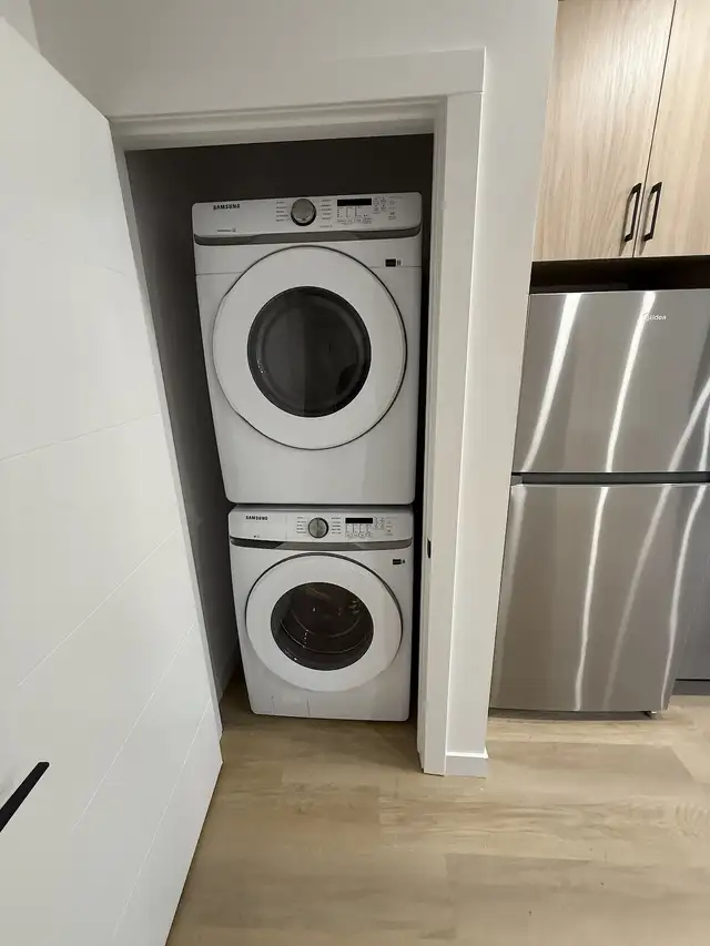 WORKING PROFESSIONALS - 1 BEDROOM BASEMENT AVAILABLE in Ontario in Canada - Image 6