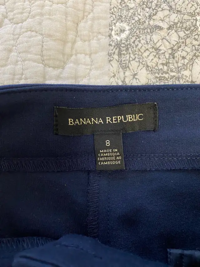 Banana republic pants in Women's - Bottoms in City of Toronto - Image 4