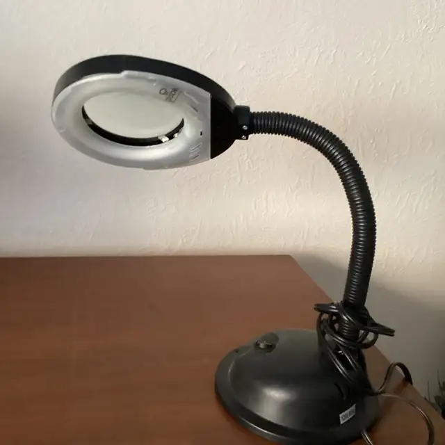 magnifying glass63871131748483120