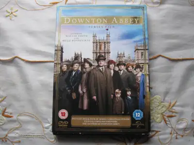 Downton Abbey - Season 5 -Very good - 3 dvd set (Region 2 / PAL), View more