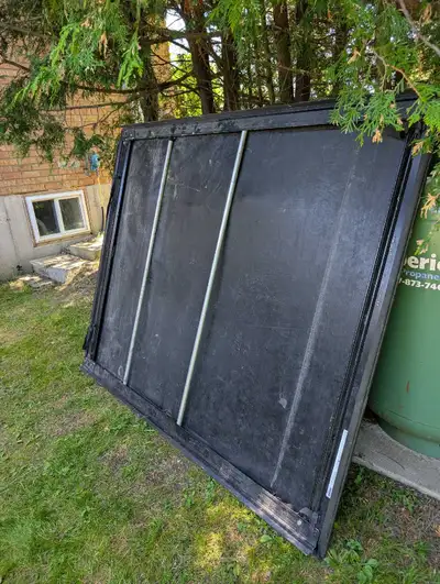 Dodge Ram pickup box cover, comes with everything needed, great condition, came off a 2015, only use...