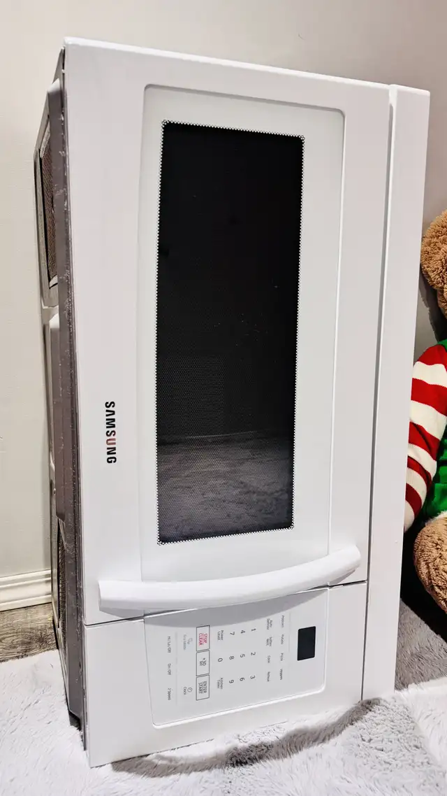 SAMSUNG OTR in Microwaves & Cookers in Winnipeg - Image 4