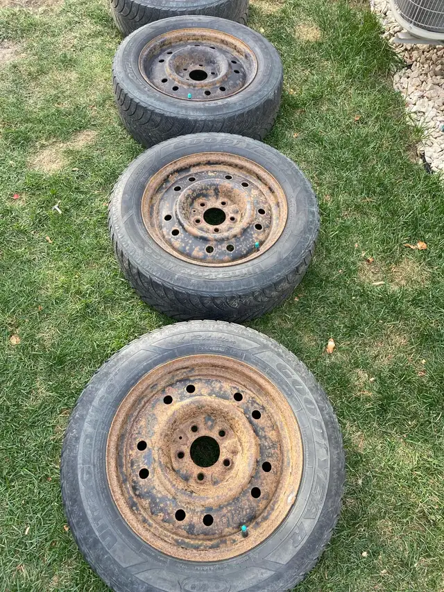 Goodyear Ultra grip Ice winter tire in Tires & Rims in Regina - Image 5