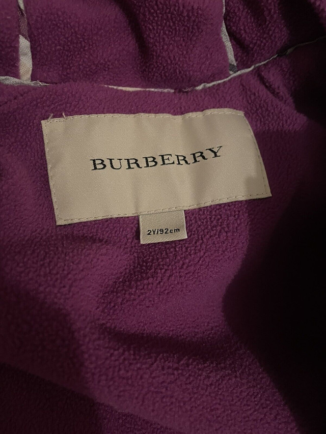 Authentic Burberry parka coat girls kids toddler jacket in Clothing - 2T in Markham / York Region - Image 3