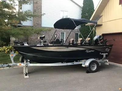 See English below. Je vends mon G3 Angler V17C 2019 acheté neuf chez Alary Sport en 2022 et je l'ai...