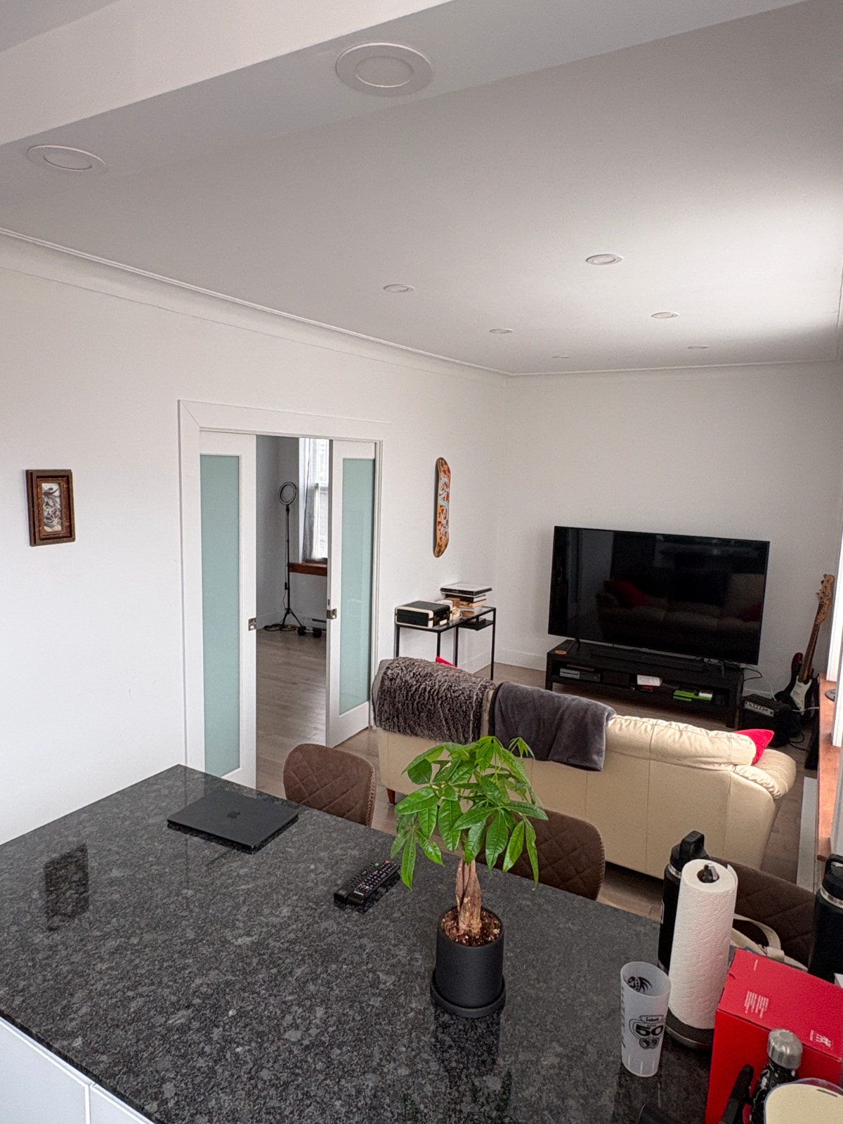 4 1/2 Montreal/NDG/Westmount 2 chambres - appartement meublé — photo 1
