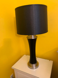 Table lamp/lampe de table
