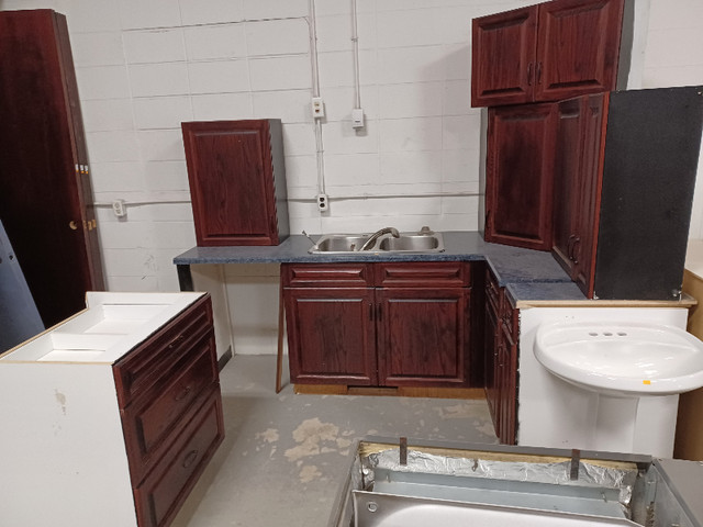 Small Kitchen Set- Oak in Cabinets & Countertops in Edmonton