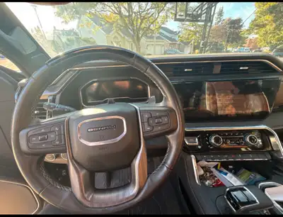 Transfert de location !!!!!! Ou Achat Chevrolet Sierra 1500 Denali Ultimate 23000km Diesel (très éco...