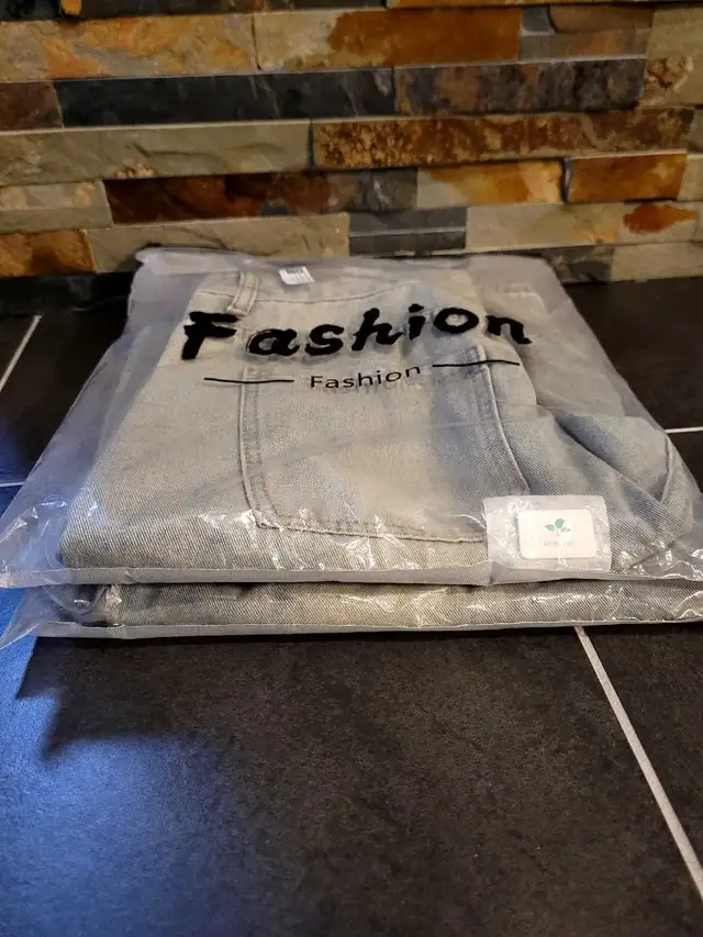 Men, Apparel Demin Shorts in Men's in Oshawa / Durham Region - Image 2