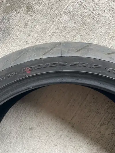 Metzler Roadtec Z8 has maybe 3000km on it lots of life left for a couple seasons. No patches no plug...