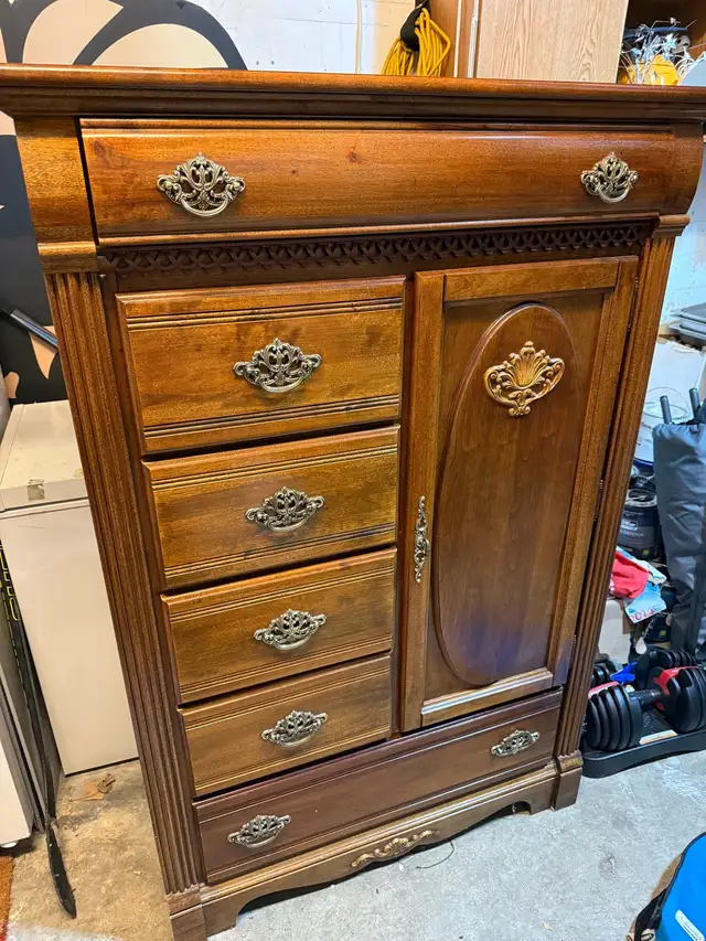 Wardrobe (Chifforobe) in Dressers & Wardrobes in Hamilton - Image 2