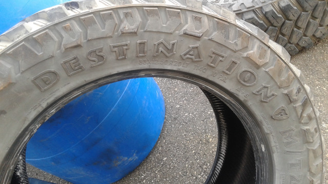 FIRESTONE  33 X 12.5 X 20 dans Pneus et jantes  à Laval/Rive Nord - Image 2