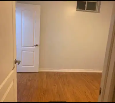 Room available for rent — move in immediately.