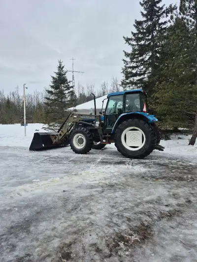 8930 hours 90 hp 2 hydraulic remotes Alors Quickly 670 loader 96 inch bucket PTO 540/1000 Push butto...
