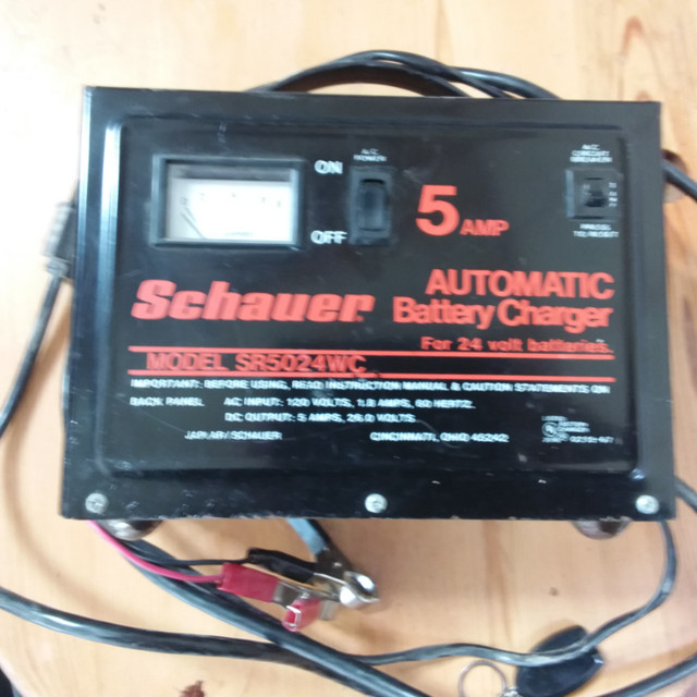 24 volt battery charger in Other in Renfrew