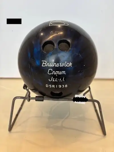 PARKER PICKERS - Yes it looks useable to me! Brunswick Crown Jewel DSR 1938. $29 for ball and stand....