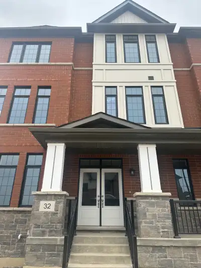 Room(s) For Rent in Brampton Townhouse