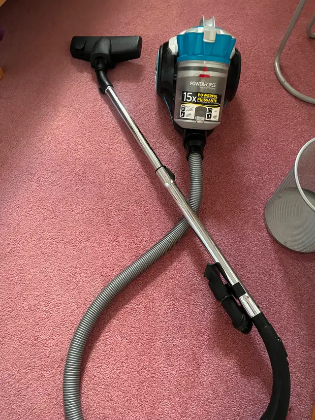 Bissell Powerforce Vacuum Bagless Cannister ...Good Condition63235066918657121