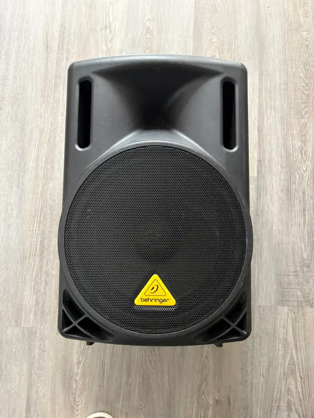 Behringer PA Speakers  in Performance & DJ Equipment in Oshawa / Durham Region - Image 3