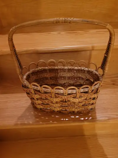 vintage woven basket, View more
