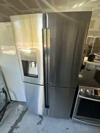 Samsung 36 inch fridge bottom freezer ice water dispenser