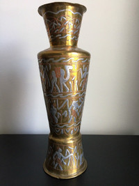 Vase artisanal égyptien