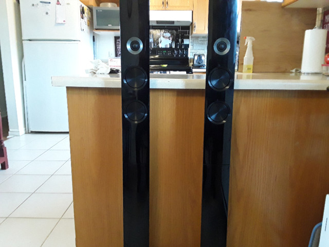 Tower speakers  $75.00 OBO in General Electronics in Belleville