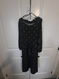Like-New Monteau Los Angeles Dress - Size Medium, Now Only $10!