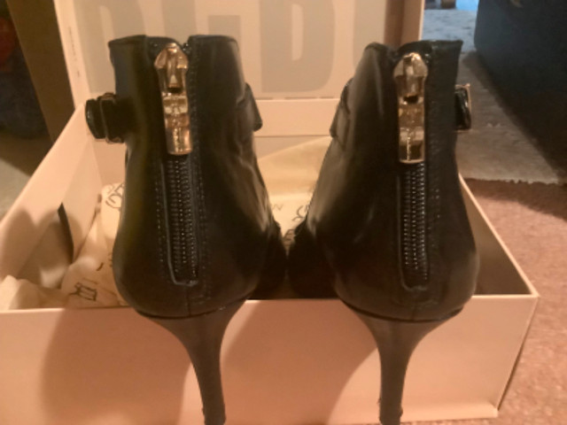 BCBG shoes in Women's - Shoes in Hamilton