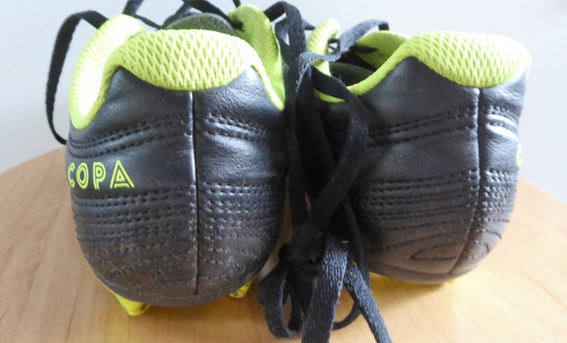 Adidas Soccer Shoes. Size 5 in Soccer in Calgary - Image 3