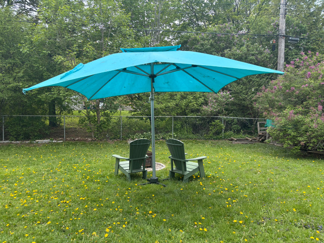 Patio Umbrella 10Ft in Patio & Garden Furniture in Kingston