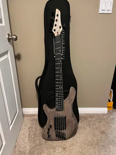 Kiesel Left Handed Bass, View more
