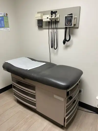 Ritter 304 Medical exam bed. In excellent condition.