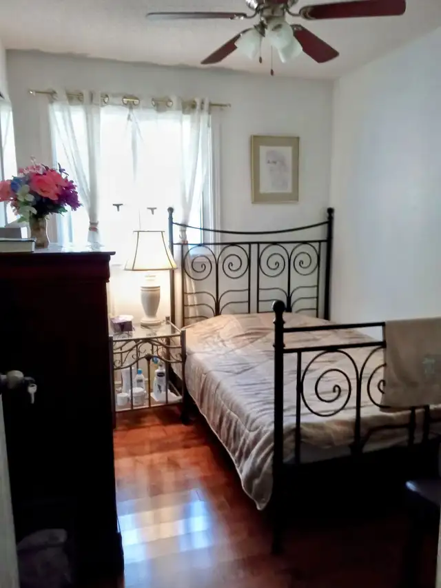 Rooms for rent to female students in Barrie, ON. in Room Rentals & Roommates in Barrie - Image 3