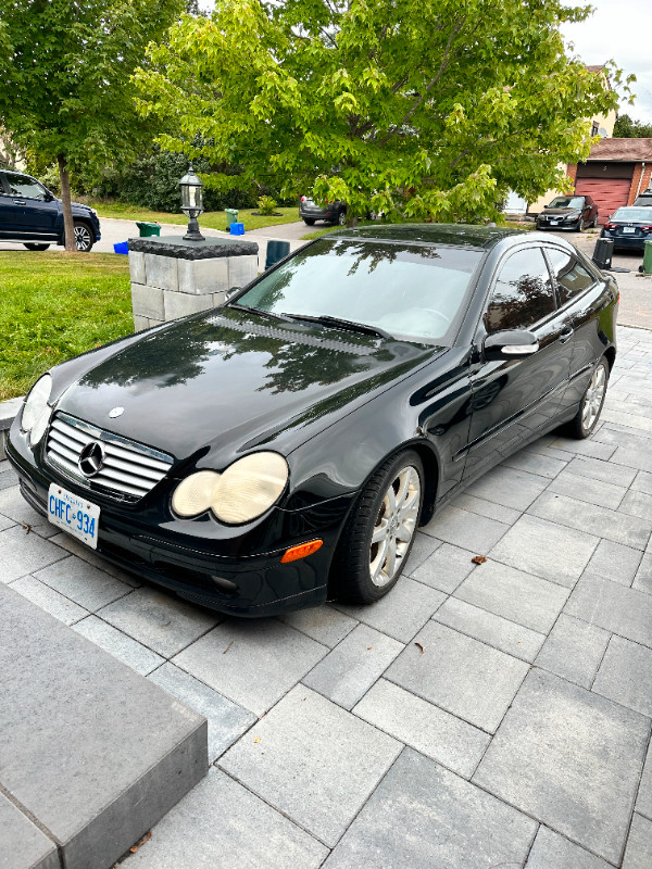 2004 Mercedes C230 Black in Cars & Trucks in Ottawa - Image 4