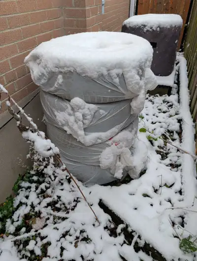 4 x Firestone Winterforce 2 Mounted on 17" Steel Rims, 5 x 120mm TPMS included Used 1 Winter, purcha...