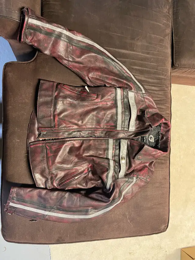 Women’s Motorcycle Jacket in Women's - Tops & Outerwear in Markham / York Region - Image 2