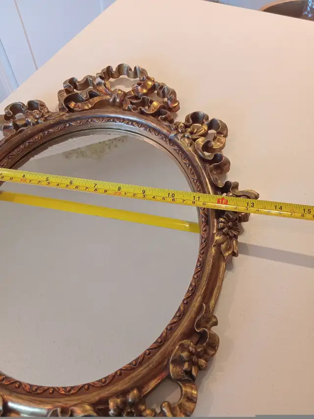 Vintage Ornate Gold Oval Bow and Floral Mirror Hollywood Regency in Home Décor & Accents in Calgary - Image 7