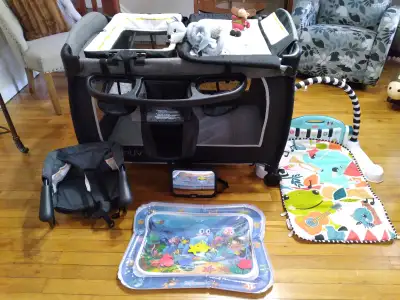 Parc pour bébé/Baby Playpen, View more